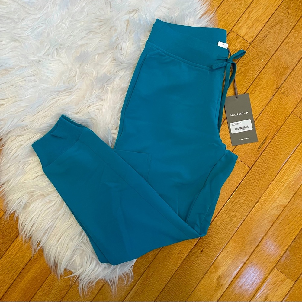 Jogger Scrubs Set